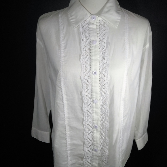 Charming cabi Spring 2013 White Collete Top NWOT - Picture 2 of 7